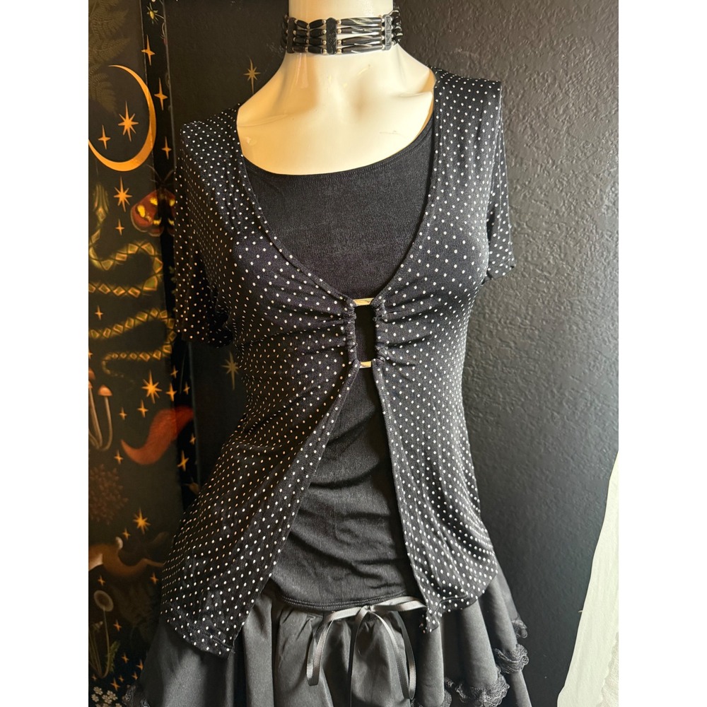 ES.SE USA Polka Dot Layered Top Black Silver Bar Cinch Short Sleeve Y2K V-Neck